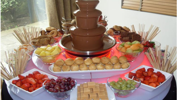 fontaines à chocolat  Idée dessert mariage, Fontaine chocolat, Alimentation